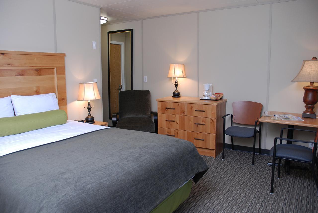 Triple J Hotel Dawson Ngoại thất bức ảnh