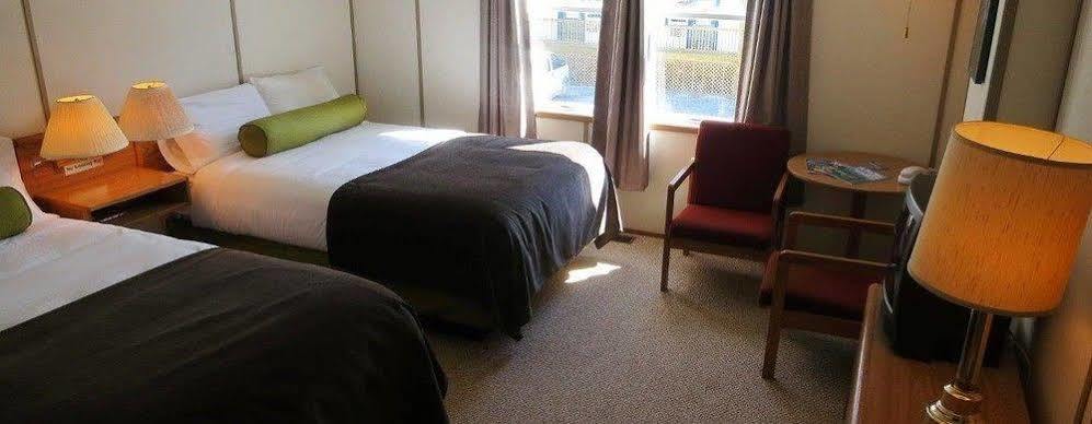 Triple J Hotel Dawson Ngoại thất bức ảnh